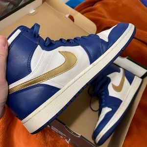 Air Jordan 1 Retro High Deep blue